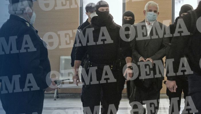 Έ&phi;&tau;&alpha;&sigma;&epsilon; &sigma;&tau;&omicron; &delta;&iota;&kappa;&alpha;&sigma;&tau;ή&rho;&iota;&omicron; &omicron; &Pi;έ&tau;&rho;&omicron;&sigmaf; &Phi;&iota;&lambda;&iota;&pi;&pi;ί&delta;&eta;&sigmaf;