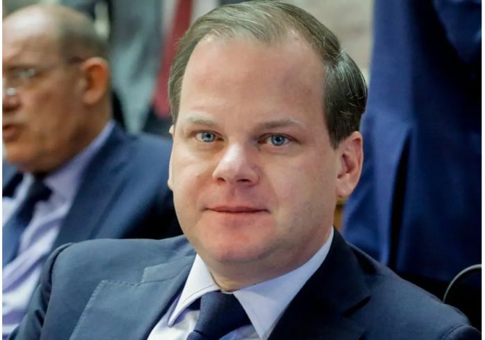 &Eta; &sigma;&iota;&delta;&eta;&rho;&omicron;&delta;&rho;&omicron;&mu;&iota;&kappa;ή &gamma;&rho;&alpha;&mu;&mu;ή &tau;&eta;&sigmaf; &Mu;&epsilon;&gamma;&alpha;&lambda;ό&pi;&omicron;&lambda;&eta;&sigmaf; &sigma;&tau;&eta; &sigma;&upsilon;&nu;ά&nu;&tau;&eta;&sigma;&eta; &Kappa;&alpha;&rho;&alpha;&mu;&alpha;&nu;&lambda;ή - &Nu;ί&kappa;&alpha;