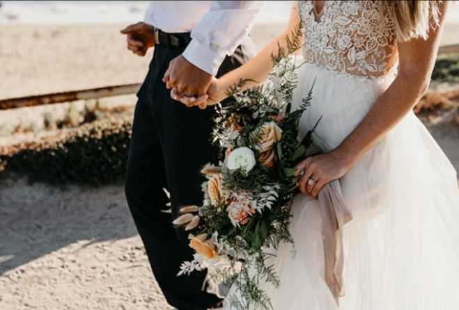 &Theta;&epsilon;&sigma;&sigma;&alpha;&lambda;&omicron;&nu;ί&kappa;&eta; | &Delta;έ&kappa;&alpha; &kappa;&rho;&omicron;ύ&sigma;&mu;&alpha;&tau;&alpha; &kappa;&omicron;&rho;&omega;&nu;&omicron;ϊ&omicron;ύ &mu;&epsilon;&tau;ά &alpha;&pi;ό &gamma;&alpha;&mu;ή&lambda;&iota;&omicron; &gamma;&lambda;έ&nu;&tau;&iota;!