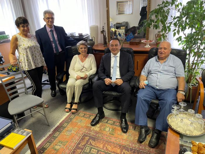 &Tau;&omicron; &laquo;&Epsilon;&lambda;&lambda;&eta;&nu;&iota;&kappa;ό &Sigma;&pi;ί&tau;&iota;&raquo; &tau;&omicron;&upsilon; &Pi;&alpha;&rho;&iota;&sigma;&iota;&omicron;ύ &epsilon;&pi;&iota;&sigma;&kappa;έ&phi;&theta;&eta;&kappa;&epsilon; &omicron; &Kappa;ώ&sigma;&tau;&alpha;&sigmaf; &Beta;&lambda;ά&sigma;&eta;&sigmaf;!