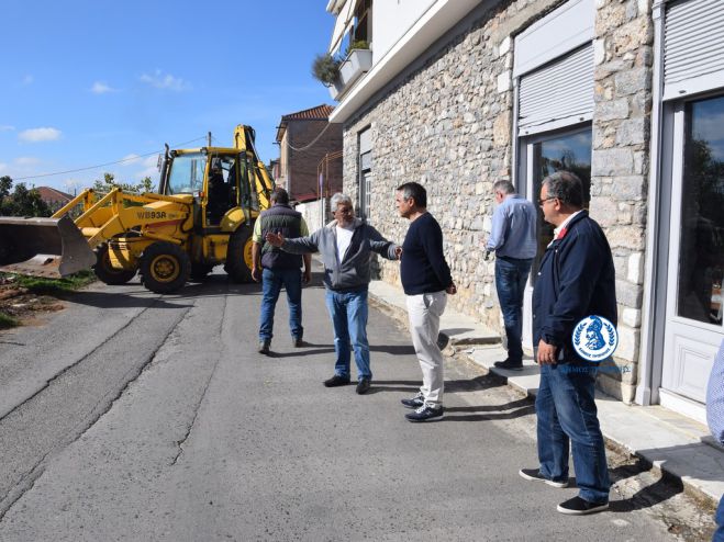 &Sigma;&epsilon; &epsilon;&xi;έ&lambda;&iota;&xi;&eta; έ&rho;&gamma;&alpha; &sigma;&epsilon; &chi;&omega;&rho;&iota;ά &tau;&omicron;&upsilon; &Delta;ή&mu;&omicron;&upsilon; &Tau;&rho;ί&pi;&omicron;&lambda;&eta;&sigmaf; (&epsilon;&iota;&kappa;ό&nu;&epsilon;&sigmaf;)