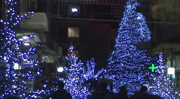 Χριστουγεννιάτικο χωριό στην Τρίπολη με νεράιδες, ξωτικά και το ... Σοκολατόσπιτο του Αη Βασίλη!!!