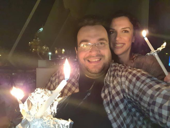 &Sigma;&tau;&omicron; &Nu;&omicron;&sigma;&omicron;&kappa;&omicron;&mu;&epsilon;ί&omicron; &mu;&epsilon; &epsilon;&lambda;&alpha;&phi;&rho;ύ &epsilon;&gamma;&kappa;&epsilon;&phi;&alpha;&lambda;&iota;&kappa;ό &omicron; &delta;&eta;&mu;&omicron;&sigma;&iota;&omicron;&gamma;&rho;ά&phi;&omicron;&sigmaf; &Phi;ί&lambda;&iota;&pi;&pi;&omicron;&sigmaf; &Kappa;&alpha;&mu;&pi;&omicron;ύ&rho;&eta;&sigmaf;