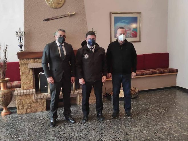 &Sigma;&upsilon;&nu;ά&nu;&tau;&eta;&sigma;&eta; &tau;&omicron;&upsilon; &alpha;&nu;&tau;&iota;&pi;&epsilon;&rho;&iota;&phi;&epsilon;&rho;&epsilon;&iota;ά&rho;&chi;&eta; &Sigma;&kappa;&alpha;&nu;&tau;&zeta;&omicron;ύ &mu;&epsilon; &tau;&omicron;&nu; &upsilon;&phi;&Epsilon;&Theta;&Alpha; &Nu;. &Chi;&alpha;&rho;&delta;&alpha;&lambda;&iota;ά