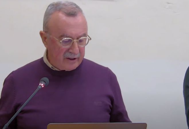 &Pi;&alpha;&rho;ά&tau;&alpha;&xi;&eta; &Mu;έ&gamma;&alpha;: "&Sigma;&omicron;&beta;&alpha;&rho;έ&sigmaf; &pi;&alpha;&rho;&alpha;&lambda;ή&psi;&epsilon;&iota;&sigmaf; &tau;&eta;&sigmaf; &Delta;&eta;&mu;&omicron;&tau;&iota;&kappa;ή&sigmaf; &alpha;&rho;&chi;ή&sigmaf; &tau;&eta;&sigmaf; &Pi;&epsilon;&rho;&iota;&phi;έ&rho;&epsilon;&iota;&alpha;&sigmaf; &kappa;&alpha;&iota; &tau;&eta;&sigmaf; &Pi;&omicron;&lambda;&iota;&tau;&epsilon;ί&alpha;&sigmaf;, &sigma;&tau;&eta; &mu;&eta; &theta;&omega;&rho;ά&kappa;&iota;&sigma;&eta; &tau;&omega;&nu; &upsilon;&pi;&omicron;&delta;&omicron;&mu;ώ&nu; &tau;&eta;&sigmaf; &Gamma;&omicron;&rho;&tau;&upsilon;&nu;ί&alpha;&sigmaf;"