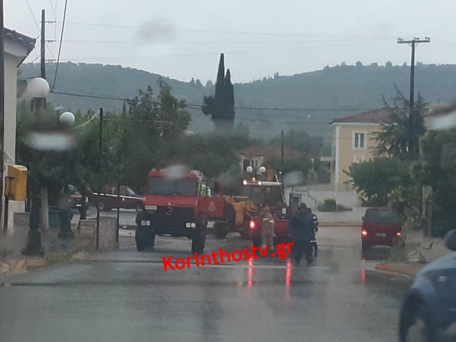 &Pi;&lambda;&eta;&mu;&mu;ύ&rho;&iota;&sigma;&alpha;&nu; &delta;&rho;ό&mu;&omicron;&iota; &sigma;&tau;&eta;&nu; &Kappa;&omicron;&rho;&iota;&nu;&theta;ί&alpha; (vd)