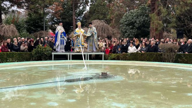 Θεοφάνεια στην Τρίπολη | Αγιασμός των Υδάτων στο πάρκο των Φιλοδένδρων (εικόνες - βίντεο)