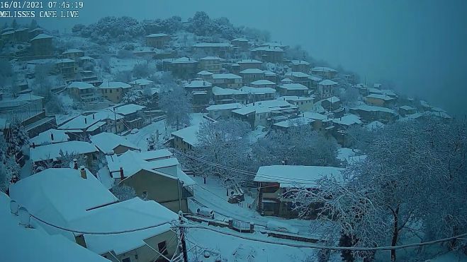 &quot;Στα λευκά&quot; το όμορφο Βαλτεσίνικο