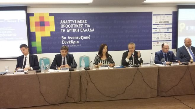 &laquo;&Eta; &epsilon;&nu;&iota;&alpha;ί&alpha; &Pi;&epsilon;&lambda;&omicron;&pi;ό&nu;&nu;&eta;&sigma;&omicron;&sigmaf; &sigma;&tau;&omicron; &epsilon;&pi;ί&kappa;&epsilon;&nu;&tau;&rho;&omicron; &tau;&omicron;&upsilon; 5&omicron;&upsilon; &Alpha;&nu;&alpha;&pi;&tau;&upsilon;&xi;&iota;&alpha;&kappa;&omicron;ύ &Sigma;&upsilon;&nu;&epsilon;&delta;&rho;ί&omicron;&upsilon;&raquo; &alpha;&pi;ό &tau;&eta;&nu; &Kappa;&omega;&nu;&sigma;&tau;&alpha;&nu;&tau;ί&nu;&alpha; &Nu;&iota;&kappa;&omicron;&lambda;ά&kappa;&omicron;&upsilon;