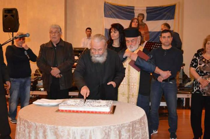 &Tau;&omicron; &gamma;&lambda;έ&nu;&tau;&iota; &tau;&omicron;&upsilon; &Sigma;&upsilon;&lambda;&lambda;ό&gamma;&omicron;&upsilon; &alpha;&pi;&alpha;&nu;&tau;&alpha;&chi;&omicron;ύ &Lambda;&iota;&mu;&nu;&iota;&omega;&tau;ώ&nu; &Alpha;&rho;&kappa;&alpha;&delta;ί&alpha;&sigmaf; &sigma;&tau;&omicron; &Beta;&rho;&alpha;&chi;ά&tau;&iota; (&epsilon;&iota;&kappa;ό&nu;&epsilon;&sigmaf;)