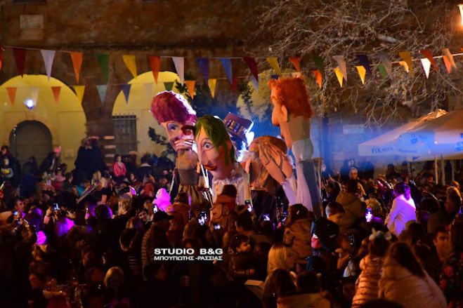 &Chi;&iota;&lambda;&iota;ά&delta;&epsilon;&sigmaf; &kappa;ό&sigma;&mu;&omicron;&upsilon; &sigma;&tau;&omicron; &phi;&eta;&mu;&iota;&sigma;&mu;έ&nu;&omicron; &Beta;&epsilon;&nu;&epsilon;&tau;&sigma;&iota;ά&nu;&iota;&kappa;&omicron; &Kappa;&alpha;&rho;&nu;&alpha;&beta;ά&lambda;&iota; &tau;&omicron;&upsilon; &Nu;&alpha;&upsilon;&pi;&lambda;ί&omicron;&upsilon; (vd)