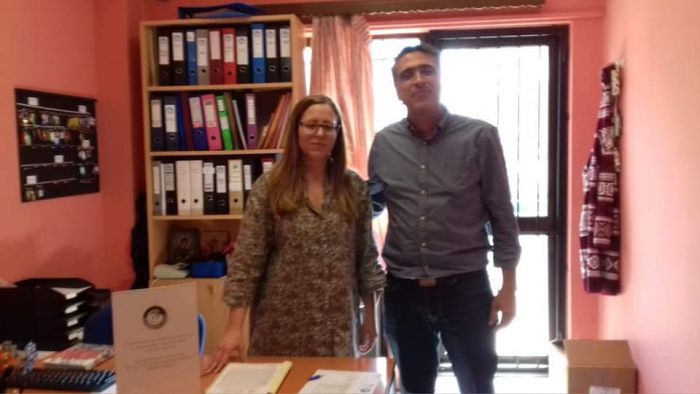 Μέλη του Φιλοζωικού δώρισαν τα ρούχα τους στο "Χαμόγελο του Παιδιού"