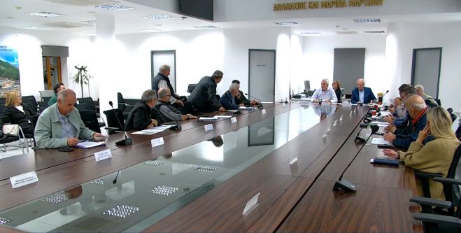 &Mu;&epsilon;&gamma;&alpha;&lambda;ό&pi;&omicron;&lambda;&eta; | &Alpha;&pi;&omicron;&phi;ά&sigma;&epsilon;&iota;&sigmaf; &gamma;&iota;&alpha; &tau;&iota;&sigmaf; &pi;&rho;ώ&tau;&epsilon;&sigmaf; &delta;ύ&omicron; &epsilon;&pi;&epsilon;&nu;&delta;ύ&sigma;&epsilon;&iota;&sigmaf; &ndash; &Gamma;&iota;&alpha; &mu;&iota;&alpha; &epsilon;&pi;&iota;&pi;&lambda;έ&omicron;&nu; &mu;&epsilon;&gamma;ά&lambda;&eta; &epsilon;&pi;έ&nu;&delta;&upsilon;&sigma;&eta; &kappa;&alpha;&iota; 700 &theta;έ&sigma;&epsilon;&iota;&sigmaf; &epsilon;&rho;&gamma;&alpha;&sigma;ί&epsilon;&sigmaf; &mu;ί&lambda;&eta;&sigma;&epsilon; &omicron; &Mu;&iota;&chi;ό&pi;&omicron;&upsilon;&lambda;&omicron;&sigmaf;! (vd)
