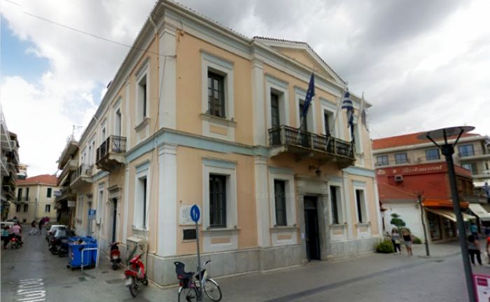 &Mu;&epsilon; "&phi;&omicron;&upsilon;&lambda; &mu;&eta;&chi;&alpha;&nu;έ&sigmaf;" &xi;&epsilon;&kappa;&iota;&nu;ά &eta; &nu;έ&alpha; &sigma;&epsilon;&zeta;ό&nu; &eta; &Chi;&omicron;&rho;&omega;&delta;ί&alpha; &Tau;&rho;ί&pi;&omicron;&lambda;&eta;&sigmaf;