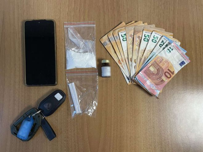 &Alpha;&rho;&kappa;&alpha;&delta;ί&alpha; | Έ&kappa;&rho;&upsilon;&beta;&epsilon; &tau;&eta;&nu; &kappa;&omicron;&kappa;&alpha;ΐ&nu;&eta; &kappa;ά&tau;&omega; &alpha;&pi;ό &tau;&omicron; &tau;&iota;&mu;ό&nu;&iota; &tau;&omicron;&upsilon; &alpha;&upsilon;&tau;&omicron;&kappa;&iota;&nu;ή&tau;&omicron;&upsilon;!