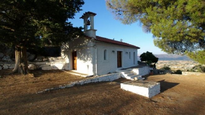 &Eta; &gamma;&iota;&omicron;&rho;&tau;ή &tau;&eta;&sigmaf; &Alpha;&nu;ά&lambda;&eta;&psi;&eta;&sigmaf; &sigma;&tau;&eta;&nu; &Tau;&rho;ί&pi;&omicron;&lambda;&eta;