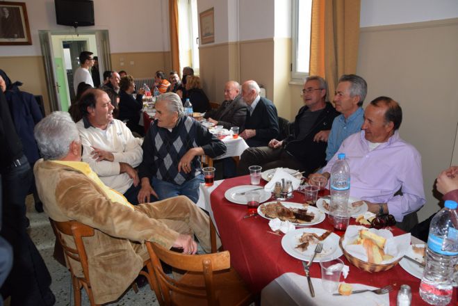 Στο Θεόκτιστο Γορτυνίας διατηρούν &quot;ζωντανό&quot; το γνήσιο δημοτικό τραγούδι! (vd)