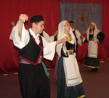 Παραδοσιακούς χορούς απ&#039;
όλη την Ελλάδα παρουσίασε η &quot;Πολιτιστική Κληρονομιά&quot; στο Πνευματικό Κέντρο της Τρίπολης (ph)