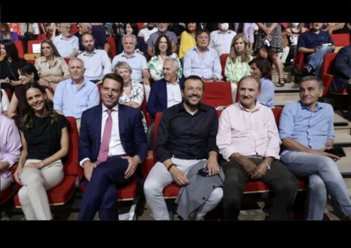 Νέα δημοσκόπηση δείχνει μάχη ανάμεσα σε Αχτσιόγλου και Κασσελάκη στον ΣΥΡΙΖΑ