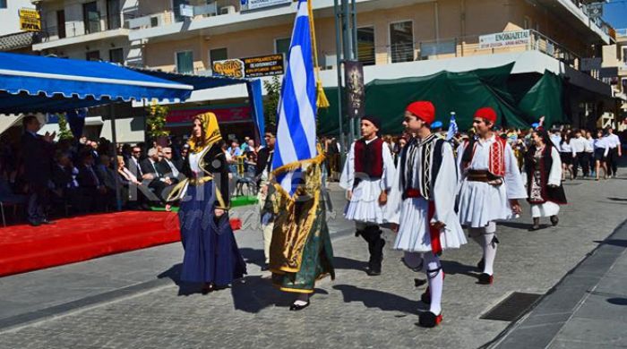 Όλη η παρέλαση για την επέτειο της Άλωσης! (vd)