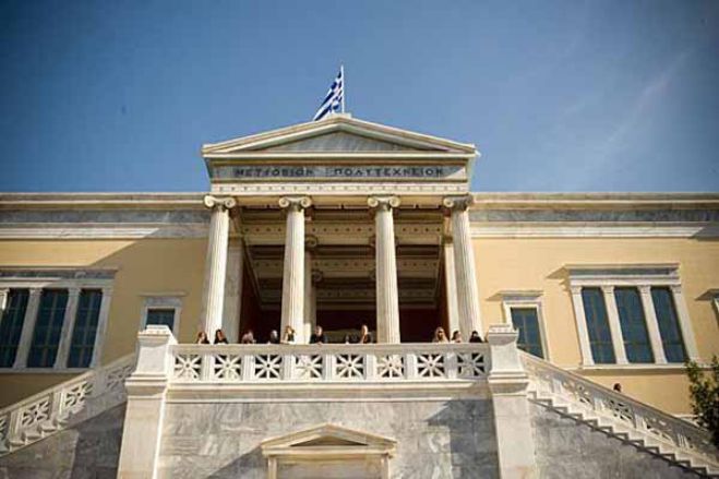 &Upsilon;&pi;&omicron;&tau;&rho;&omicron;&phi;ί&epsilon;&sigmaf; &gamma;&iota;&alpha; &phi;&omicron;&iota;&tau;&eta;&tau;έ&sigmaf; &tau;&omicron;&upsilon; &Mu;&epsilon;&tau;&sigma;ό&beta;&iota;&omicron;&upsilon; &alpha;&pi;ό &tau;&eta;&nu; &Tau;&rho;ί&pi;&omicron;&lambda;&eta;