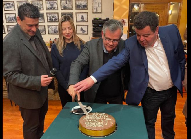 &Omicron; &Nu;ί&kappa;&omicron;&sigmaf; &Tau;&sigma;&iota;&alpha;&mu;&omicron;ύ&lambda;&omicron;&sigmaf; &gamma;&iota;&alpha; &tau;&eta;&nu; &kappa;&omicron;&pi;ή &pi;ί&tau;&alpha;&sigmaf; &tau;&omicron;&upsilon; &Omicron;&iota;&kappa;&omicron;&nu;&omicron;&mu;&iota;&kappa;&omicron;ύ &Epsilon;&pi;&iota;&mu;&epsilon;&lambda;&eta;&tau;&eta;&rho;ί&omicron;&upsilon;