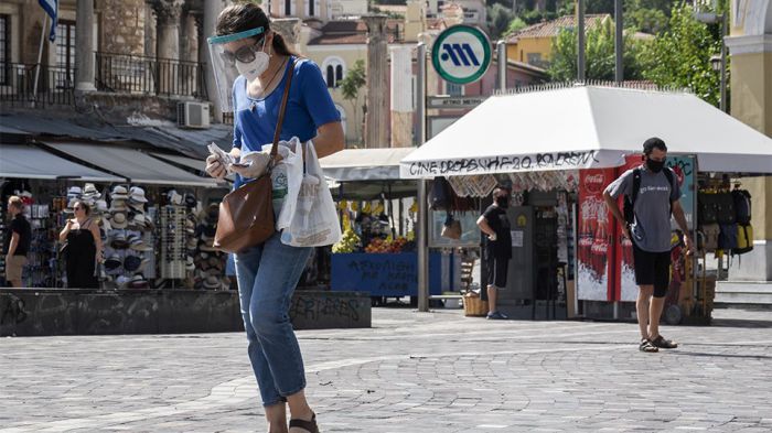 Μέτρα για τον κορωνοϊό, Αττική: Υποχρεωτική χρήση μάσκας σε όλους τους κλειστούς χώρους εργασίας και στις πλατείες