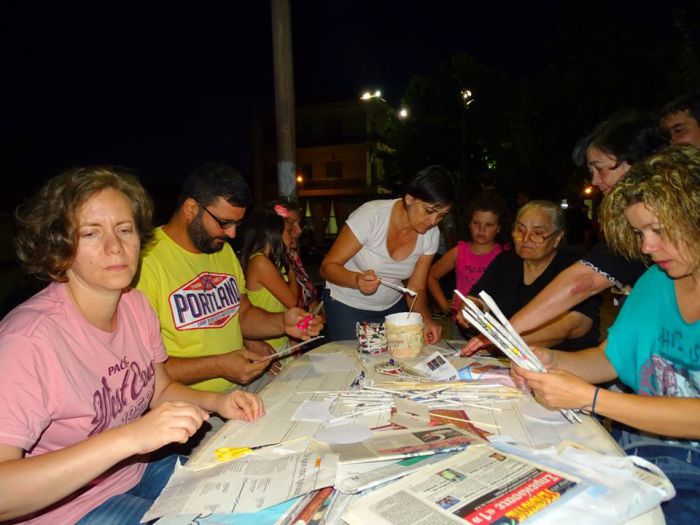 &Kappa;&alpha;&lambda;&alpha;&theta;ά&kappa;&iota;&alpha; &alpha;&pi;ό &epsilon;&phi;&eta;&mu;&epsilon;&rho;ί&delta;&epsilon;&sigmaf; έ&phi;&tau;&iota;&alpha;&xi;&alpha;&nu; &sigma;&tau;&iota;&sigmaf; &Kappa;&omicron;&lambda;&lambda;ί&nu;&epsilon;&sigmaf; (&epsilon;&iota;&kappa;ό&nu;&epsilon;&sigmaf;)