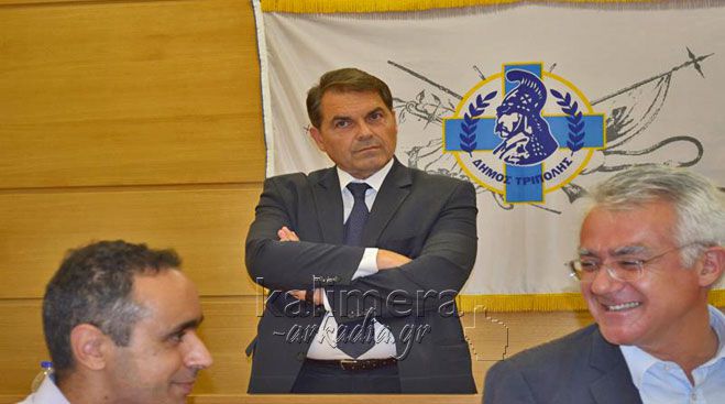 Νέος Πρόεδρος της ΠΕΔ ο Καμπόσος - Η ψηφοφορία, οι αποχωρήσεις και οι εκπλήξεις! (εικόνες)