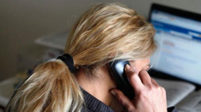 &Chi;&rho;&omega;&sigma;&tau;ά&sigmaf; &sigma;&epsilon; &epsilon;&tau;&alpha;&iota;&rho;&epsilon;ί&alpha; &kappa;&iota;&nu;&eta;&tau;ή&sigmaf; &tau;&eta;&lambda;&epsilon;&phi;&omega;&nu;ί&alpha;&sigmaf;; &Theta;&alpha; &mu;&pi;&epsilon;&iota;&sigmaf; &sigma;&tau;&omicron;&nu; &laquo;&Tau;&epsilon;&iota;&rho;&epsilon;&sigma;ί&alpha;&raquo;