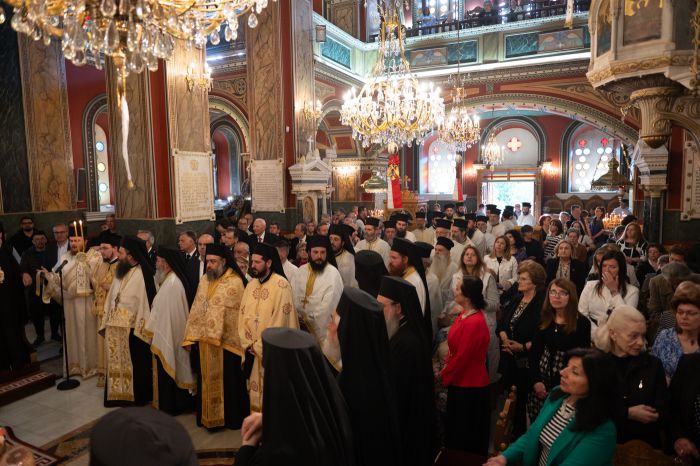 &Lambda;&alpha;&mu;&pi;&rho;ό&sigmaf; &Pi;&omicron;&lambda;&upsilon;&alpha;&rho;&chi;&iota;&epsilon;&rho;&alpha;&tau;&iota;&kappa;ό&sigmaf; &Epsilon;&sigma;&pi;&epsilon;&rho;&iota;&nu;ό&sigmaf; &Omicron;&nu;&omicron;&mu;&alpha;&sigma;&tau;&eta;&rho;ί&omega;&nu; &tau;&omicron;&upsilon; &Mu;&eta;&tau;&rho;&omicron;&pi;&omicron;&lambda;ί&tau;&eta; &Mu;&alpha;&nu;&tau;&iota;&nu;&epsilon;ί&alpha;&sigmaf; &kappa;&alpha;&iota; &Kappa;&upsilon;&nu;&omicron;&upsilon;&rho;ί&alpha;&sigmaf; &kappa;. &Epsilon;&pi;&iota;&phi;&alpha;&nu;ί&omicron;&upsilon; (&epsilon;&iota;&kappa;ό&nu;&epsilon;&sigmaf;)