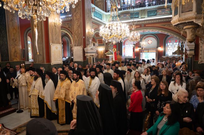 &Lambda;&alpha;&mu;&pi;&rho;ό&sigmaf; &Pi;&omicron;&lambda;&upsilon;&alpha;&rho;&chi;&iota;&epsilon;&rho;&alpha;&tau;&iota;&kappa;ό&sigmaf; &Epsilon;&sigma;&pi;&epsilon;&rho;&iota;&nu;ό&sigmaf; &Omicron;&nu;&omicron;&mu;&alpha;&sigma;&tau;&eta;&rho;ί&omega;&nu; &tau;&omicron;&upsilon; &Mu;&eta;&tau;&rho;&omicron;&pi;&omicron;&lambda;ί&tau;&eta; &Mu;&alpha;&nu;&tau;&iota;&nu;&epsilon;ί&alpha;&sigmaf; &kappa;&alpha;&iota; &Kappa;&upsilon;&nu;&omicron;&upsilon;&rho;ί&alpha;&sigmaf; &kappa;. &Epsilon;&pi;&iota;&phi;&alpha;&nu;ί&omicron;&upsilon; (&epsilon;&iota;&kappa;ό&nu;&epsilon;&sigmaf;)