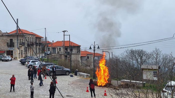 &Kappa;&omicron;&sigma;&mu;ά&sigmaf; &Alpha;&rho;&kappa;&alpha;&delta;ί&alpha;&sigmaf; |  &Mu;&omicron;&nu;&alpha;&delta;&iota;&kappa;έ&sigmaf; &sigma;&tau;&iota;&gamma;&mu;έ&sigmaf; &alpha;&pi;ό &tau;&omicron; &pi;&alpha;&rho;&alpha;&delta;&omicron;&sigma;&iota;&alpha;&kappa;ό &kappa;ά&psi;&iota;&mu;&omicron; &tau;&omicron;&upsilon; &Iota;&omicron;ύ&delta;&alpha;