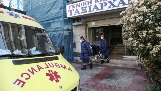 &Kappa;&lambda;&iota;&nu;&iota;&kappa;ή &Tau;&alpha;&xi;&iota;ά&rho;&chi;&alpha;&iota; | &Gamma;&iota;&alpha;&tau;&rho;ό&sigmaf; &theta;&epsilon;&tau;&iota;&kappa;ό&sigmaf; &sigma;&tau;&omicron;&nu; &kappa;o&rho;&omega;&nu;&omicron;ϊό &epsilon;&xi;έ&tau;&alpha;&sigma;&epsilon; 50 &alpha;&sigma;&theta;&epsilon;&nu;&epsilon;ί&sigmaf;!