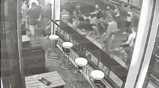 &Phi;&rho;ί&kappa;&eta;: &Tau;&omicron; 15&lambda;&epsilon;&pi;&tau;&omicron; &beta;ί&nu;&tau;&epsilon;&omicron; &tau;&eta;&sigmaf; &delta;&omicron;&lambda;&omicron;&phi;&omicron;&nu;ί&alpha;&sigmaf; &tau;&omicron;&upsilon; &Alpha;&mu;&epsilon;&rho;&iota;&kappa;&alpha;&nu;&omicron;ύ &sigma;&tau;&eta; &Zeta;ά&kappa;&upsilon;&nu;&theta;&omicron; (vd)