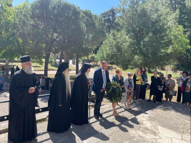 &Mu;&nu;&eta;&mu;ό&sigma;&upsilon;&nu;&omicron; &sigma;&tau;&eta; &mu;&nu;ή&mu;&eta; &tau;&omicron;&upsilon; &Pi;&alpha;&lambda;&alpha;&iota;ώ&nu; &Pi;&alpha;&tau;&rho;ώ&nu; &Gamma;&epsilon;&rho;&mu;&alpha;&nu;&omicron;ύ &sigma;&tau;&eta;&nu; &Iota;&epsilon;&rho;ά &Mu;&omicron;&nu;ή &Alpha;&gamma;ί&alpha;&sigmaf; &Lambda;&alpha;ύ&rho;&alpha;&sigmaf;