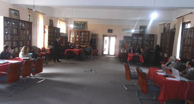 &Sigma;&epsilon;&mu;&iota;&nu;ά&rho;&iota;&omicron; &gamma;&iota;&alpha; &tau;&eta;&nu; &Iota;&sigma;&tau;&omicron;&rho;ί&alpha; &kappa;&alpha;&iota; &tau;&omicron;&nu; &Pi;&omicron;&lambda;&iota;&tau;&iota;&sigma;&mu;ό &tau;&eta;&sigmaf; &Tau;&sigma;&alpha;&kappa;&omega;&nu;&iota;ά&sigmaf;