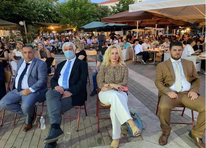 &Sigma;&tau;&epsilon;&lambda;έ&chi;&eta; &tau;&eta;&sigmaf; &laquo;&Nu;έ&alpha;&sigmaf; &Pi;&epsilon;&lambda;&omicron;&pi;&omicron;&nu;&nu;ή&sigma;&omicron;&upsilon;&raquo; &sigma;&epsilon; &Gamma;&alpha;&rho;&gamma;&alpha;&lambda;&iota;ά&nu;&omicron;&upsilon;&sigmaf; &kappa;&alpha;&iota; &Epsilon;&pi;ί&delta;&alpha;&upsilon;&rho;&omicron;