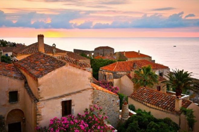 Travel and Leisure: H &Pi;&epsilon;&lambda;&omicron;&pi;ό&nu;&nu;&eta;&sigma;&omicron;&sigmaf; &sigma;&tau;&omicron;&upsilon;&sigmaf; 50 &kappa;&alpha;&lambda;ύ&tau;&epsilon;&rho;&omicron;&upsilon;&sigmaf; &pi;&rho;&omicron;&omicron;&rho;&iota;&sigma;&mu;&omicron;ύ&sigmaf; &tau;&omicron;&upsilon; 2018!