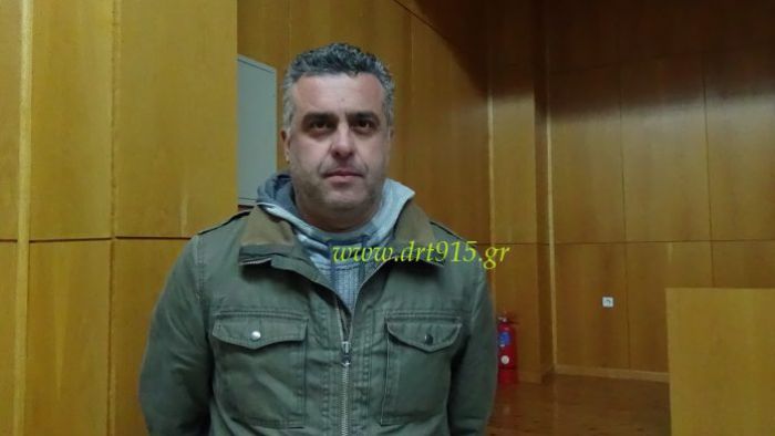 &Sigma;&tau;&alpha; &Delta;&iota;&kappa;&alpha;&sigma;&tau;ή&rho;&iota;&alpha; &mu;&epsilon; &tau;&eta; &Delta;&Epsilon;&Eta; &kappa;&alpha;&iota; &sigma;&tau;&eta;&nu; &Tau;&rho;ί&pi;&omicron;&lambda;&eta; &omicron;&iota; &iota;&delta;&iota;&omicron;&kappa;&tau;ή&tau;&epsilon;&sigmaf; &phi;&omega;&tau;&omicron;&beta;&omicron;&lambda;&tau;&alpha;ϊ&kappa;ώ&nu; &sigma;&tau;έ&gamma;&eta;&sigmaf; (vd)