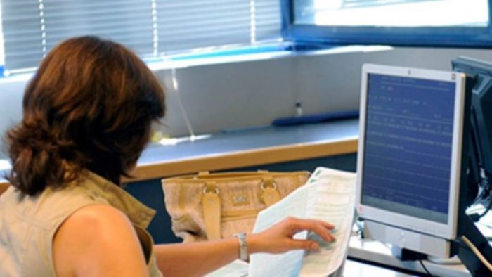 "&Delta;ώ&rho;&omicron;" &Chi;&rho;&iota;&sigma;&tau;&omicron;&upsilon;&gamma;έ&nu;&nu;&omega;&nu; &sigma;&tau;&omicron;&upsilon;&sigmaf; &Delta;&eta;&mu;&omicron;&sigma;ί&omicron;&upsilon;&sigmaf; &Upsilon;&pi;&alpha;&lambda;&lambda;ή&lambda;&omicron;&upsilon;&sigmaf; | &Pi;&omicron;&iota;&alpha; 500 &euro;; &Tau;&omicron; &kappa;&alpha;&theta;&alpha;&rho;ό &pi;&omicron;&sigma;ό &theta;&alpha; &kappa;&upsilon;&mu;&alpha;ί&nu;&epsilon;&tau;&alpha;&iota; &alpha;&pi;ό&nbsp;257 έ&omega;&sigmaf; 389 &euro;!