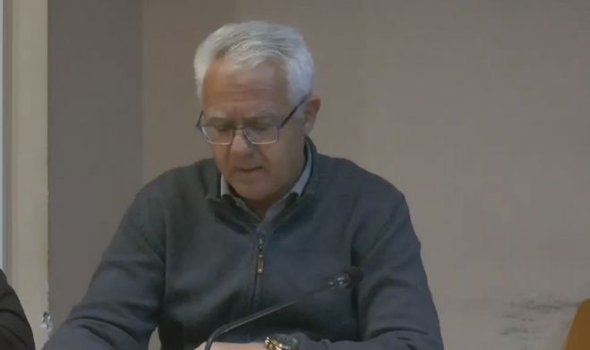 &Sigma;&mu;&upsilon;&rho;&nu;&iota;ώ&tau;&eta;&sigmaf;: "&Alpha;&pi;&alpha;&gamma;&omicron;&rho;&epsilon;ύ&epsilon;&tau;&alpha;&iota; &nu;&alpha; έ&chi;&omicron;&upsilon;&mu;&epsilon; &mu;&iota;&alpha; &epsilon;&nu;&eta;&mu;έ&rho;&omega;&sigma;&eta; &gamma;&iota;&alpha; &tau;&alpha; έ&rho;&gamma;&alpha; &sigma;&tau;&eta;&nu; &pi;&lambda;&alpha;&tau;&epsilon;ί&alpha; &Alpha;&gamma;ί&omicron;&upsilon; &Beta;&alpha;&sigma;&iota;&lambda;&epsilon;ί&omicron;&upsilon;;"