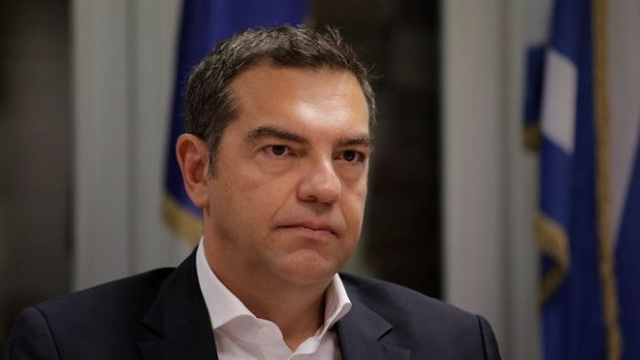 Τσίπρας: "Αντί για υποκριτικές συγγνώμες, ο κ. Μητσοτάκης να πει ποιοι άλλοι παρακολουθήθηκαν"