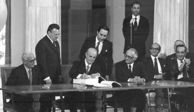 Λυκουρέντζος: &quot;Είμαστε υπερήφανοι για την Ιστορία μας. Εμπρός Νέα Δημοκρατία!&quot;