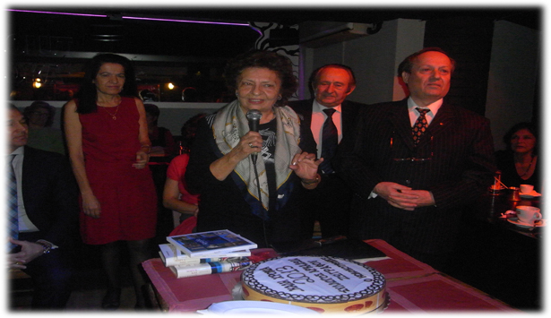 Έκοψαν την πίτα τους οι Αρκάδες Ζωγράφου (εικόνες)