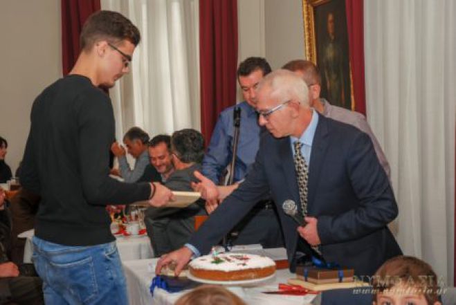 &Omicron; &Sigma;ύ&lambda;&lambda;&omicron;&gamma;&omicron;&sigmaf; &Nu;&upsilon;&mu;&phi;&alpha;&sigma;ί&alpha;&sigmaf; έ&kappa;&omicron;&psi;&epsilon; &tau;&eta;&nu; &pi;ί&tau;&alpha; &tau;&omicron;&upsilon; &gamma;&iota;&alpha; &tau;&omicron; 2018 (&epsilon;&iota;&kappa;ό&nu;&epsilon;&sigmaf;)