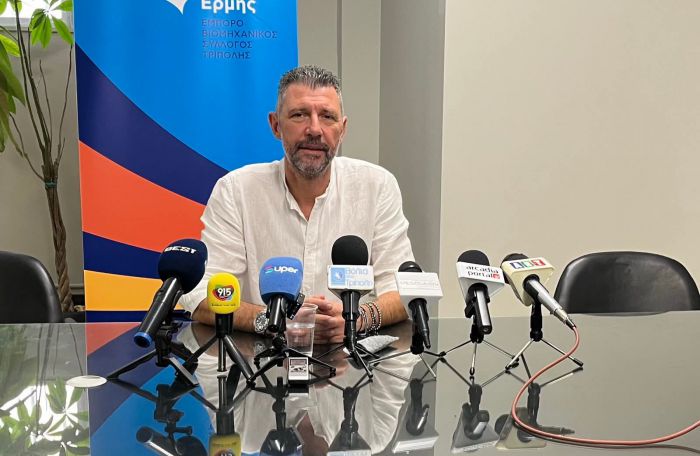 Επιτυχημένη η Λευκή Νύχτα στην Τρίπολη – Ικανοποίηση από τον Εμπορικό Σύλλογο (vd)