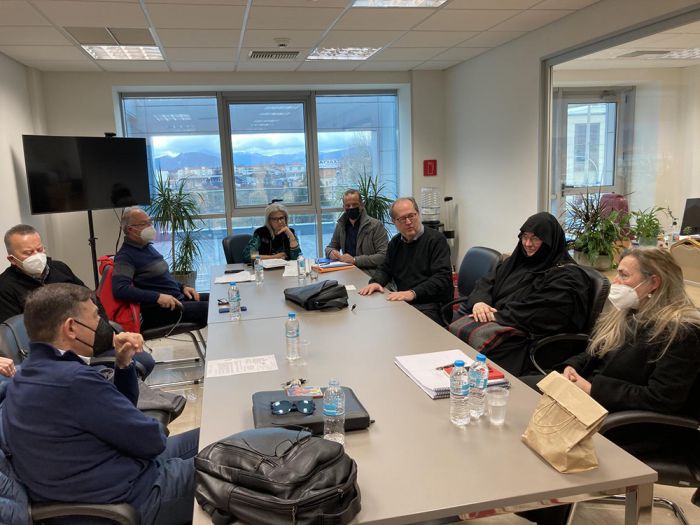 &Sigma;&upsilon;&nu;&delta;&rho;&omicron;&mu;ή &alpha;&pi;ό &tau;&eta;&nu; &Pi;&epsilon;&rho;&iota;&phi;έ&rho;&epsilon;&iota;&alpha; &Pi;&epsilon;&lambda;&omicron;&pi;&omicron;&nu;&nu;ή&sigma;&omicron;&upsilon; &pi;&rho;&omicron;&sigmaf; &tau;&eta;&nu; &mu;&omicron;&nu;ή &Kappa;&alpha;&lambda;&alpha;&mu;ί&omicron;&upsilon; &sigma;&tau;&omicron;&nu; &Delta;ή&mu;&omicron; &Mu;&epsilon;&gamma;&alpha;&lambda;ό&pi;&omicron;&lambda;&eta;&sigmaf;