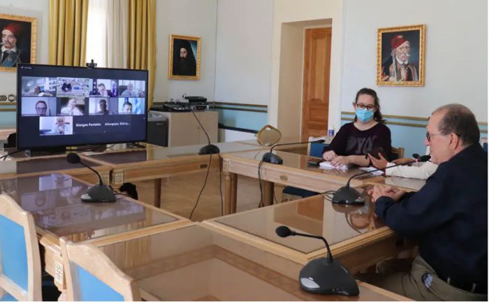 &Mu;&alpha;&nu;ώ&lambda;&eta;&sigmaf; &Sigma;&kappa;&alpha;&nu;&tau;&zeta;ό&sigmaf;: "&Alpha;&pi;&omicron;&upsilon;&sigma;&iota;ά&zeta;&epsilon;&iota; έ&nu;&alpha; &kappa;&epsilon;&nu;&tau;&rho;&iota;&kappa;ό &Pi;&epsilon;&rho;&iota;&phi;&epsilon;&rho;&epsilon;&iota;&alpha;&kappa;ό &Nu;&omicron;&sigma;&omicron;&kappa;&omicron;&mu;&epsilon;ί&omicron; &sigma;&tau;&eta;&nu; &Pi;&epsilon;&lambda;&omicron;&pi;ό&nu;&nu;&eta;&sigma;&omicron;"