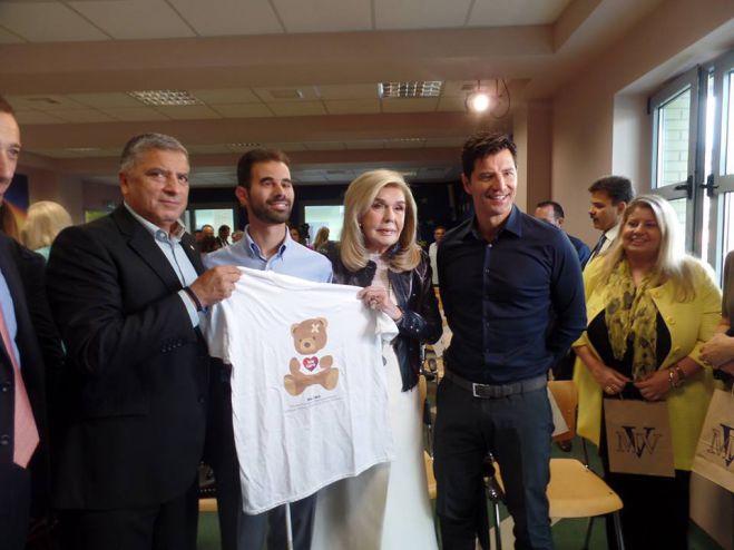 &Beta;. &Alpha;&upsilon;&gamma;&omicron;&upsilon;&lambda;ά&sigmaf;: "&Omicron;&iota; &delta;&upsilon;&sigma;&kappa;&omicron;&lambda;ί&epsilon;&sigmaf; &sigma;&epsilon; &kappa;ά&nu;&omicron;&upsilon;&nu; &delta;&upsilon;&nu;&alpha;&tau;ό&tau;&epsilon;&rho;&omicron;. &Pi;&rho;έ&pi;&epsilon;&iota; &nu;&alpha; &beta;&lambda;έ&pi;&omicron;&upsilon;&mu;&epsilon; &pi;ά&nu;&tau;&alpha; &tau;&omicron; &pi;&omicron;&tau;ή&rho;&iota; &mu;&iota;&sigma;&omicron;&gamma;&epsilon;&mu;ά&tau;&omicron; &kappa;&alpha;&iota; ό&chi;&iota; &mu;&iota;&sigma;&omicron;ά&delta;&epsilon;&iota;&omicron;"